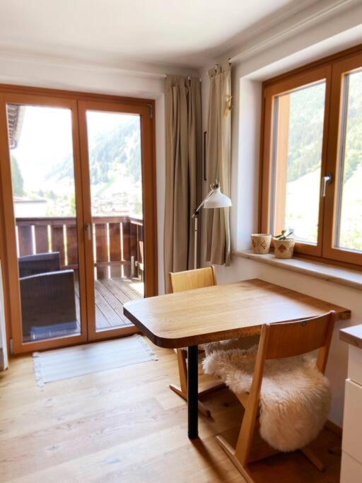 Schoene Wohnung, Zentral, Mit Panorama-Aussicht กรอสซาร์ล ภายนอก รูปภาพ